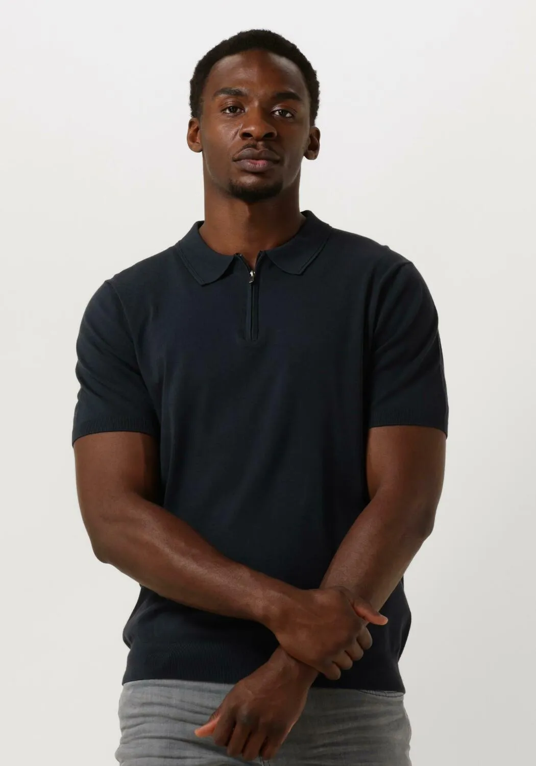 pure path polo knitted shotsleeve polo half zip with chest embroidery bleu foncé